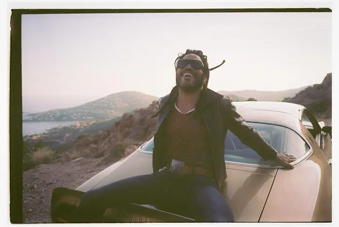 Lenny Kravitz lança novo clipe