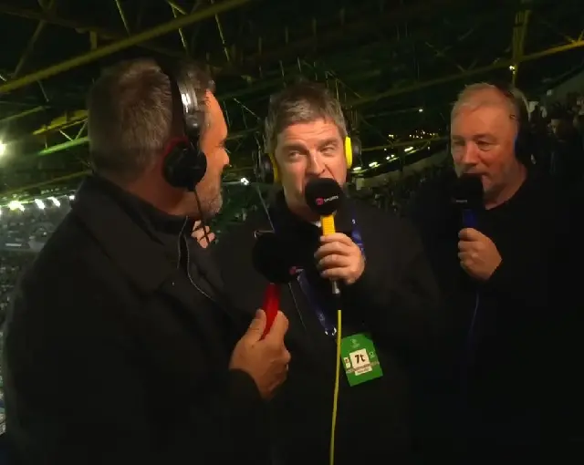 Noel Gallagher comenta jogo de futebol