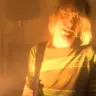 Kurt Cobain no clipe de Smells Like Teen Spirit, do Nirvana