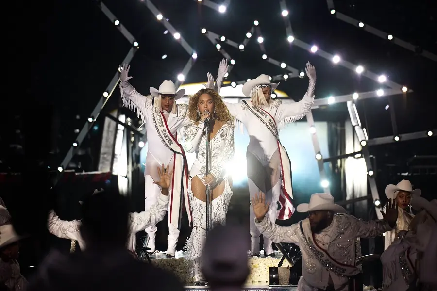 Saiba como assistir ao show de Natal feito por Beyoncé no intervalo da NFL