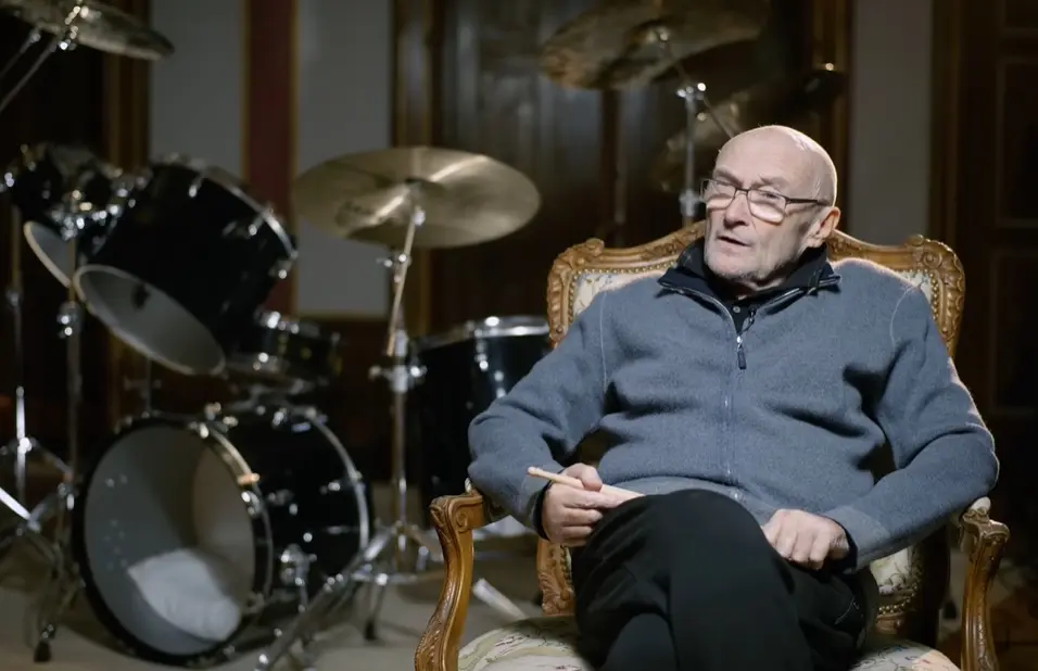 Phil Collins desabafa sobre aposentadoria forçada da bateria em novo documentário