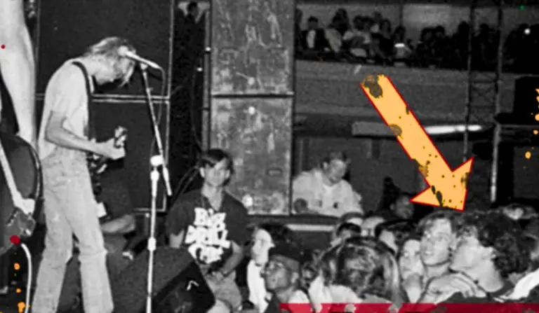 Foto histórica mostra Mark Hoppus (blink-182) em show do Nirvana antes da fama
