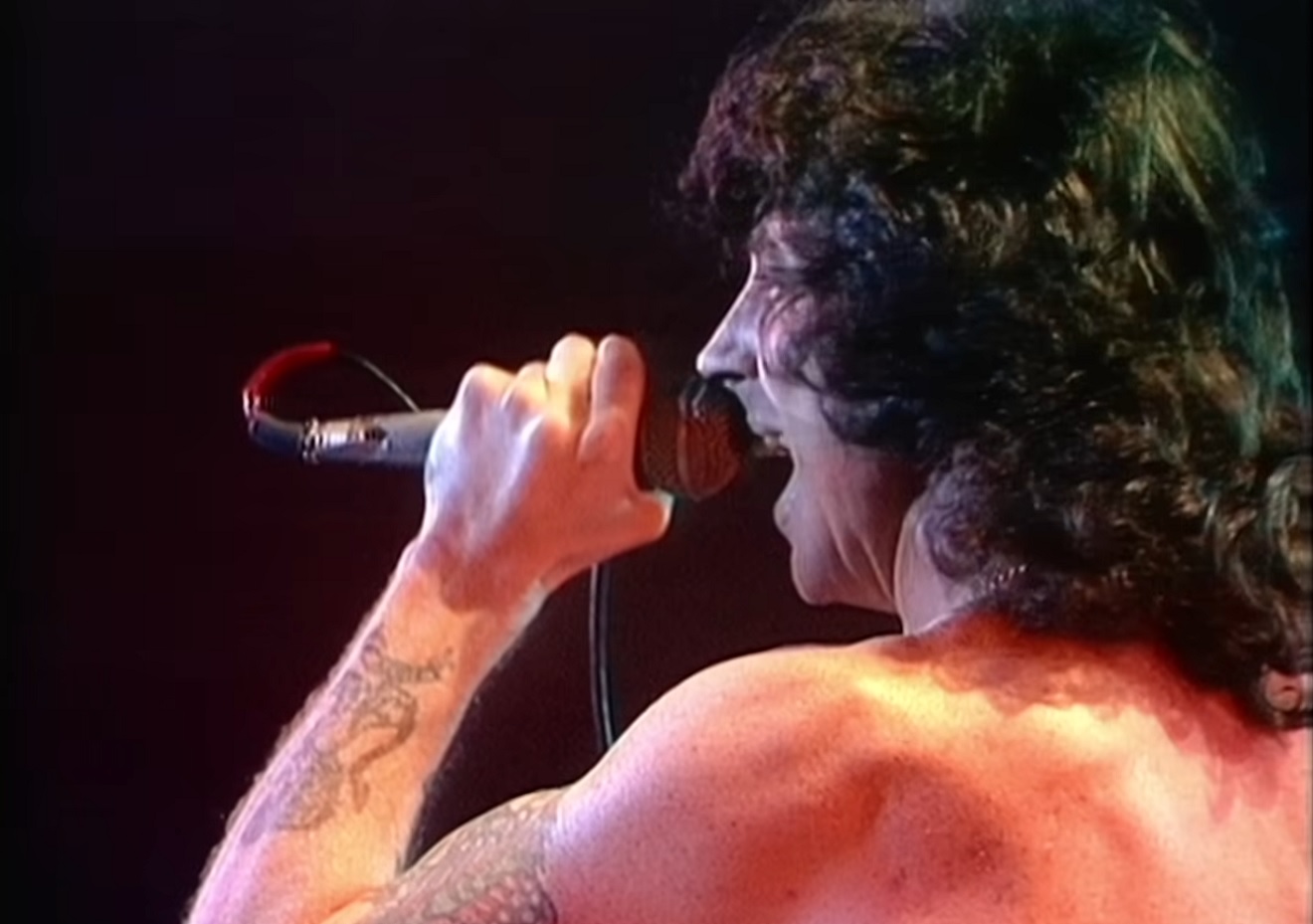 Bon Scott com o AC/DC