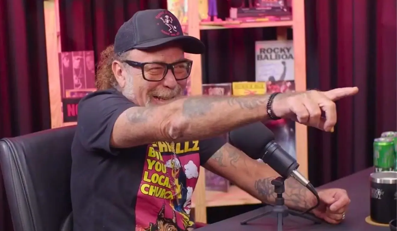 Guitarrista do Ratos de Porão diz que foi perseguido após matéria da Globo sobre o Punk nos anos 80 Guitarrista do Ratos de Porão diz que foi perseguido após matéria da Globo sobre o Punk nos anos 80