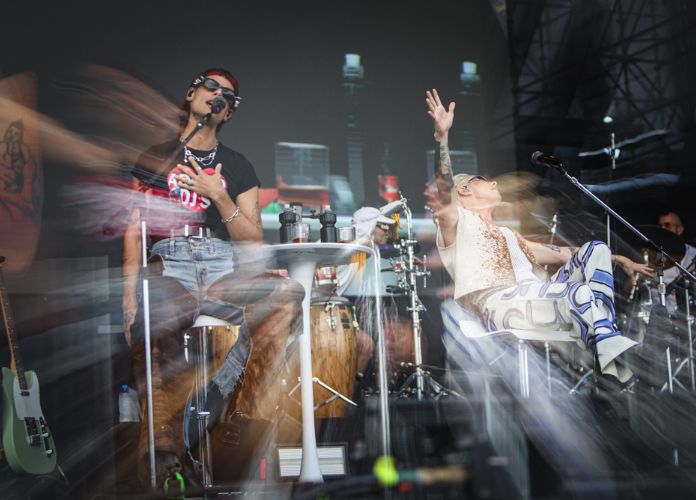 CA7RIEL & PACO AMOROSO, em registro feito por Fernando Yokota