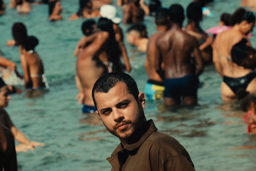 Filipe Freire destaca os contrastes e a beleza da capital baiana no clipe de 