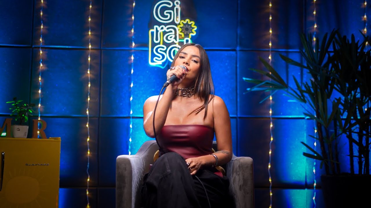 Júlia Rezende na Gira Sessions
