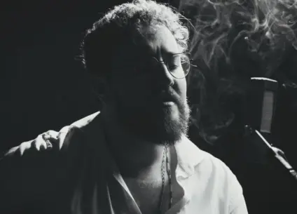 Haroldo Bontempo, em registro do projeto audiovisual "Voz e Violão"