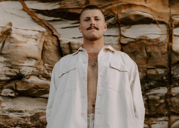 Artista australiano Ziggy Alberts, em foto retirada de suas redes sociais