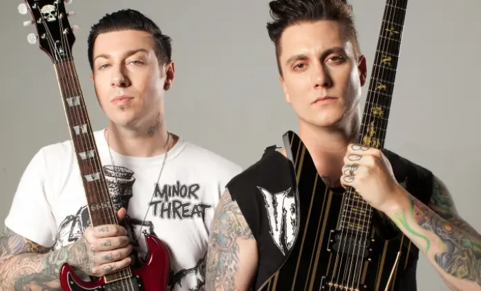 Synyster Gates e Zacky Vengeance, guitarristas do Avenged Sevenfold