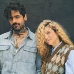 Lucas Silveira, da Fresno, e Karen Jonz