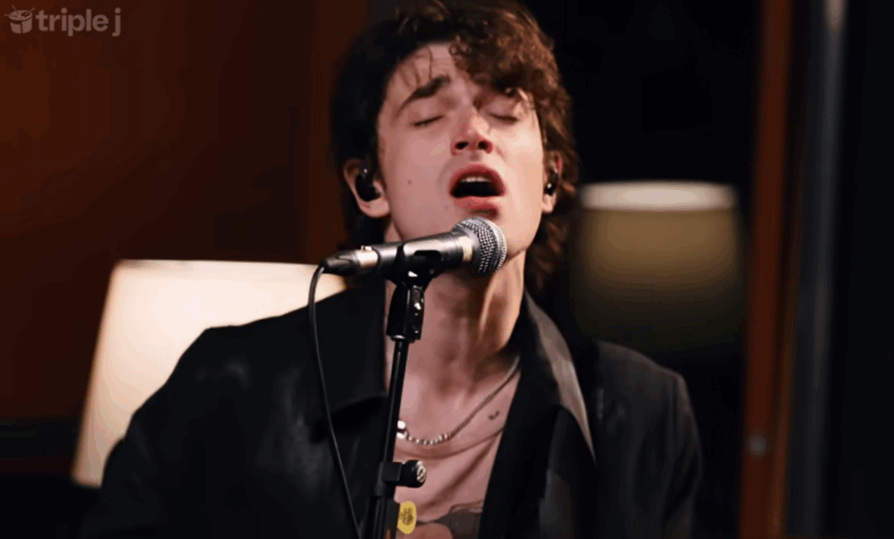 Inhaler faz cover de Kavinsky