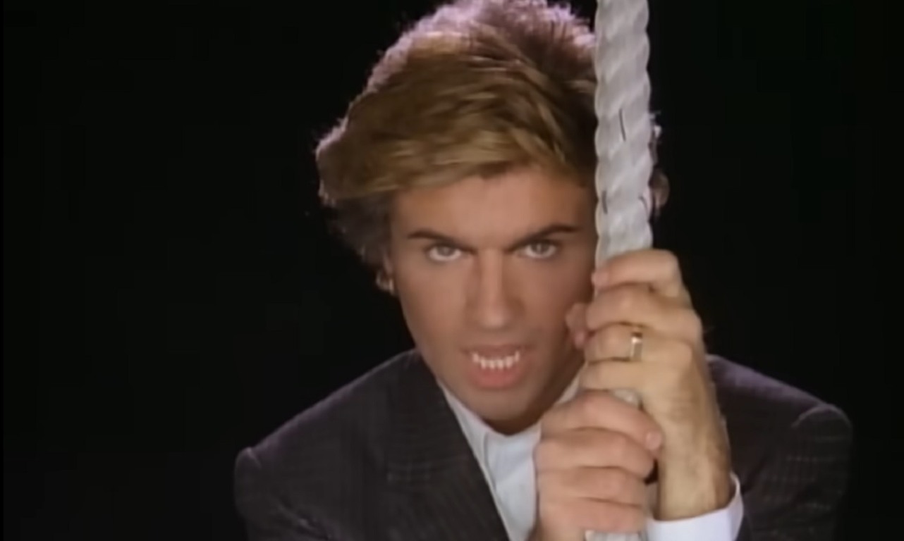 George Michael em Careless Whisper (Os 10 clipes de artistas gays mais assistidos no YouTube)