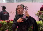 Ajuliacosta conquista prêmio de Melhor Artista Revelação Internacional no BET Awards