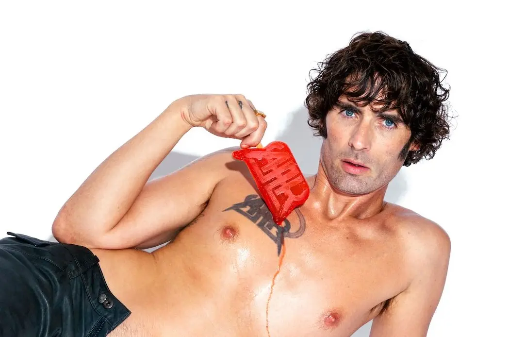 Vocalista do All-American Rejects cria página gratuita no OnlyFans: "Experimente o Rock 'n' Roll Frontal"