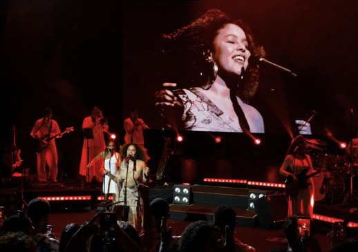 Rachel Reis encanta Salvador com show da "Divina Tour" que teve participação de Don L