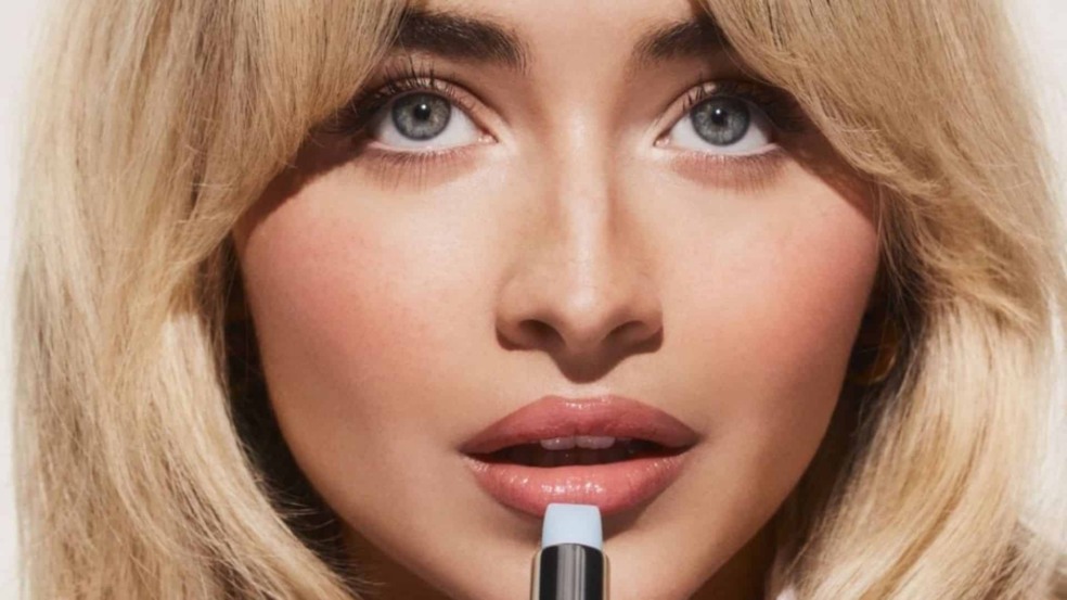 Quando a Prada virou personagem no clipe de Sabrina Carpenter