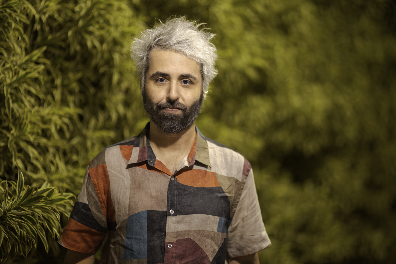 Eu Galhardo lança disco completo