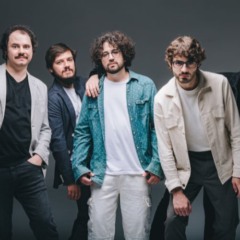 Banda A Olívia, em registro feito por Camila Cara