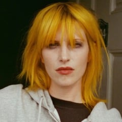 Hayley Williams lança novo disco de surpresa através de site secreto