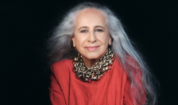 Maria Bethânia anuncia mais datas extras para turnê histórica