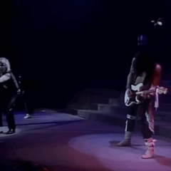 Ozzy Osbourne com Jake E. Lee no palco