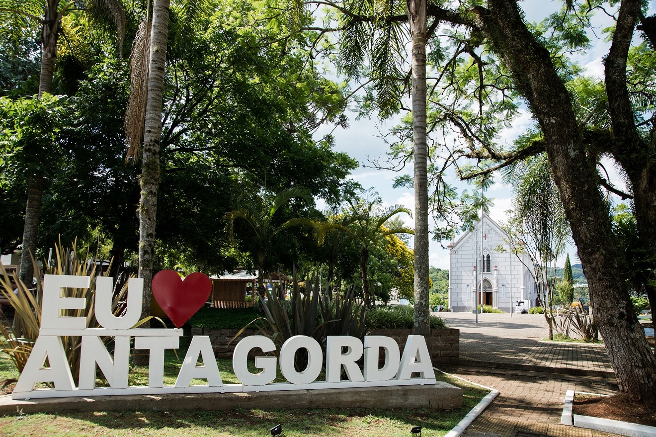 Cidades com nomes estranhos, Anta Gorda