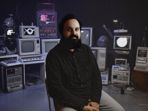 Rev Denis lança disco misturando música jamaicana e IA