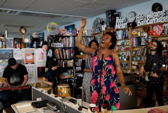 Liniker no Tiny Desk