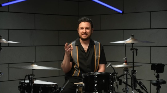 Matt Helders, do Arctic Monkeys, no Drumeo