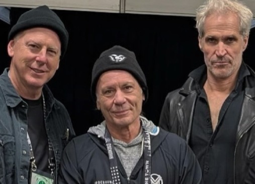 Bad Religion celebra encontro com Bruce Dickinson no The Town