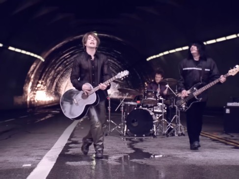 Goo Goo Dolls no clipe de "Iris"