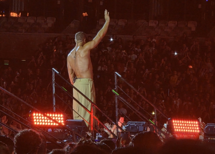 Dan Reynolds (Imagine Dragons) se apresentando em Belo Horizonte