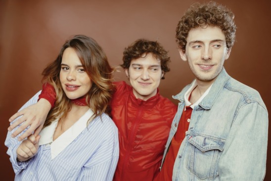 Refúgio dos Amores Improváveis lança seu aguardado disco autointitulado; ouça