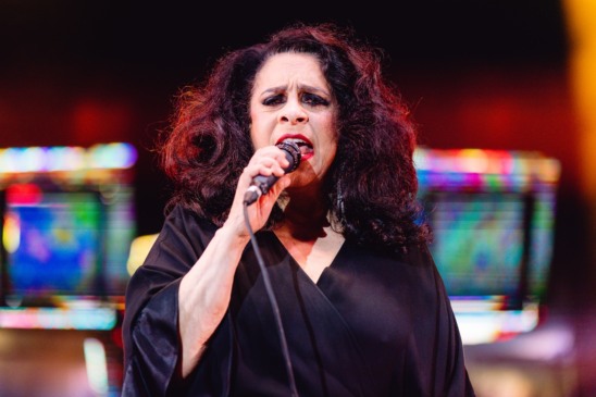 Último show de Gal Costa chega às plataformas de música e ao Youtube nesta sexta-feira