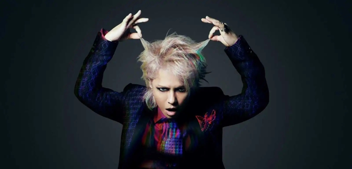 HYDE HYDE