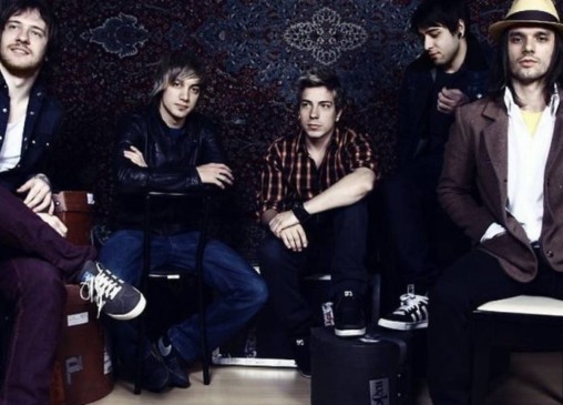 Nx Zero, em foto para divulgar o álbum "Sete Chaves"