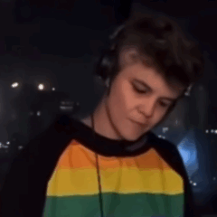 DJ brasileira Ella De Vuono é celebrada por Madonna no Instagram