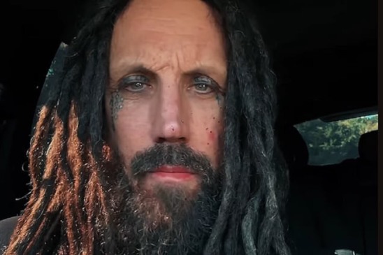 Convertido ao cristianismo, Brian “Head” Welch (KoRn) detona religiosos e defende Jesus