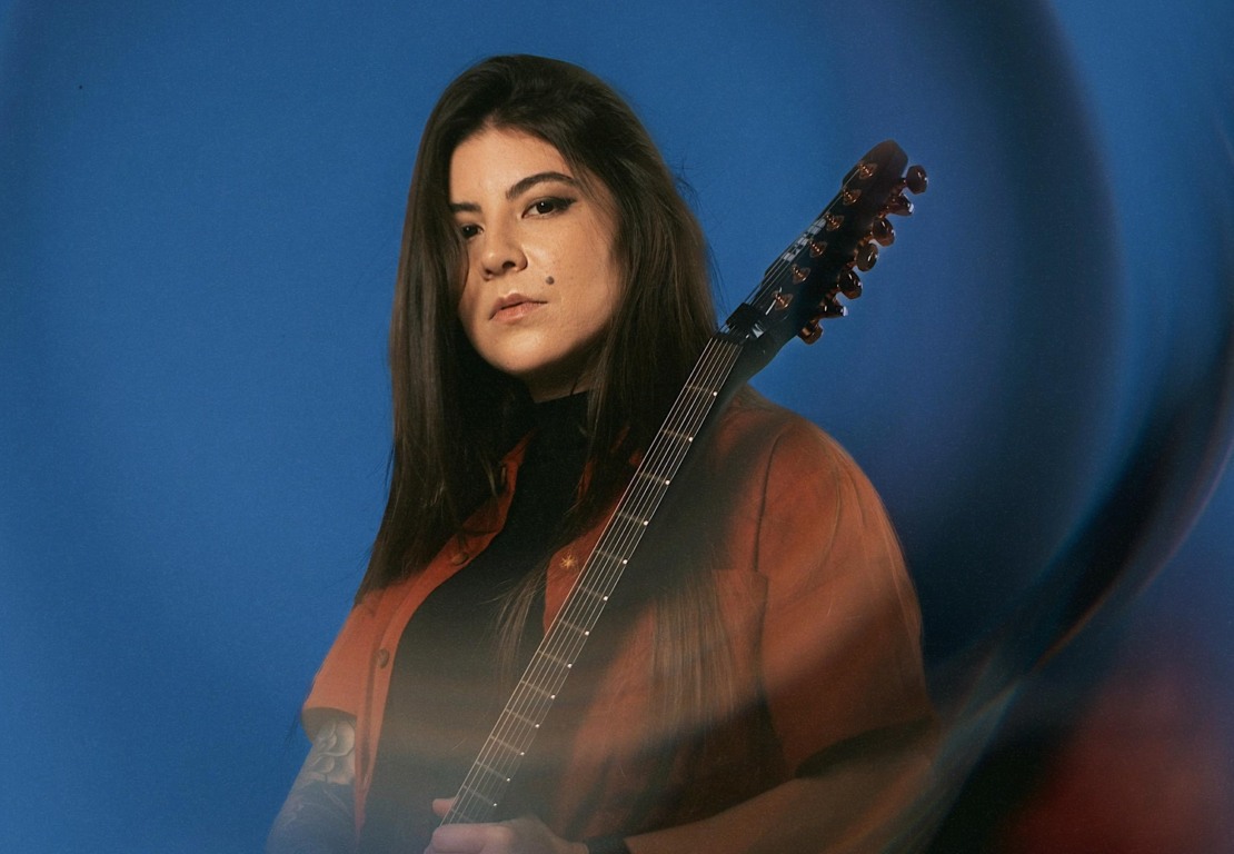 Jéssica Falchi antecipa primeiro EP da banda Falchi com o single "Moonlace"; veja o clipe