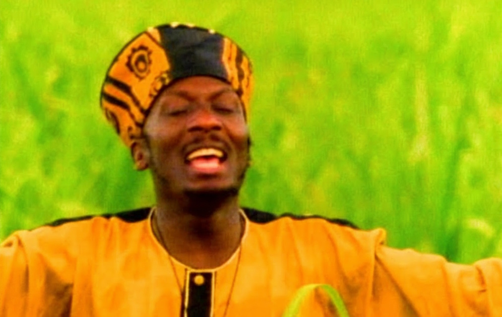 Jimmy Cliff no clipe de I Can See Clearly Now