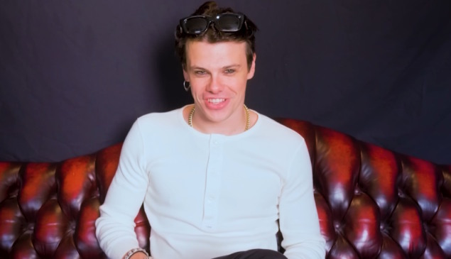 Yungblud no podcast de Billy Corgan