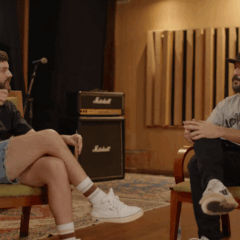 Frente a Frente: TMDQA! estreia programa com Diogo Defante e Gabriel O Pensador