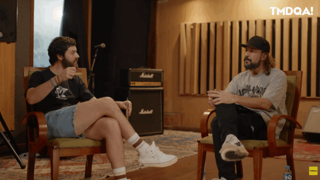 Frente a Frente: TMDQA! estreia programa com Diogo Defante e Gabriel O Pensador
