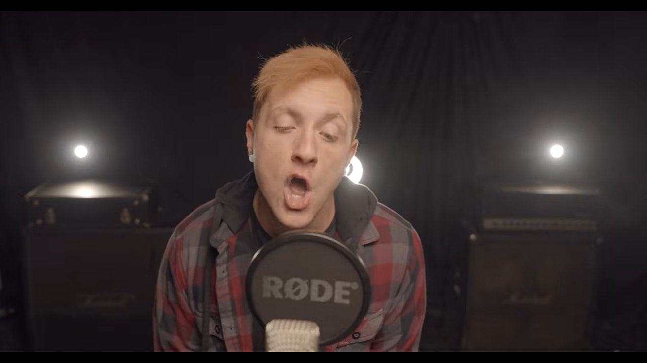 Ícone do Metalcore estreia projeto solo com cover de Taylor Swift; veja o clipe