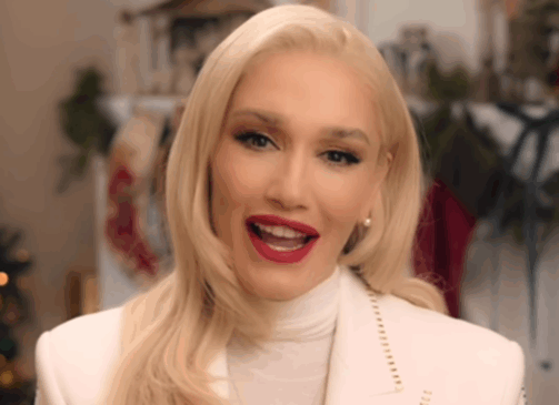 Gwen Stefani é criticada após promover app que cobra por orações