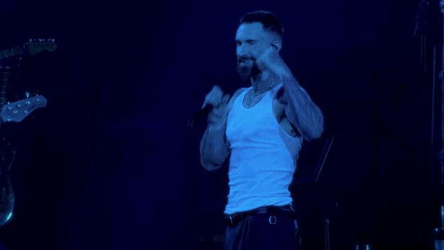 Maroon 5 lança vídeo ao vivo para "This Love" gravado no Brasil