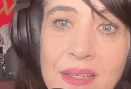 34 anos depois, Kathleen Hanna finalmente conta história de “Smells Like Teen Spirit”