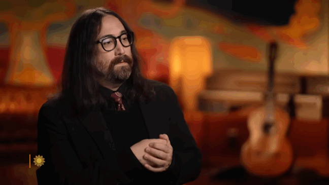 Filho de John Lennon diz que novas gerações estão esquecendo os Beatles