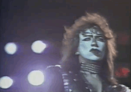 Ex-KISS defende decisão de cobrar R$1.650 por single: "se considere sortudo"